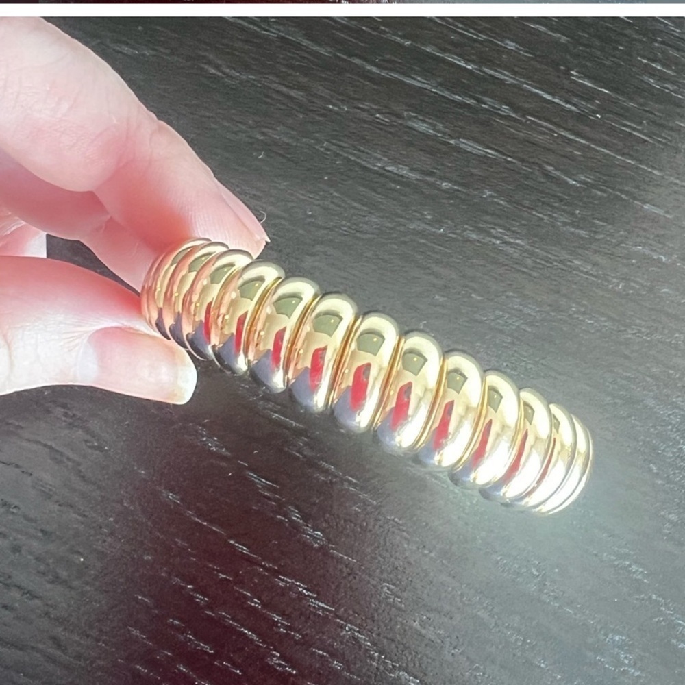 J. Crew Gold Ribbed Expansion Bracelet - Picture 3 of 8